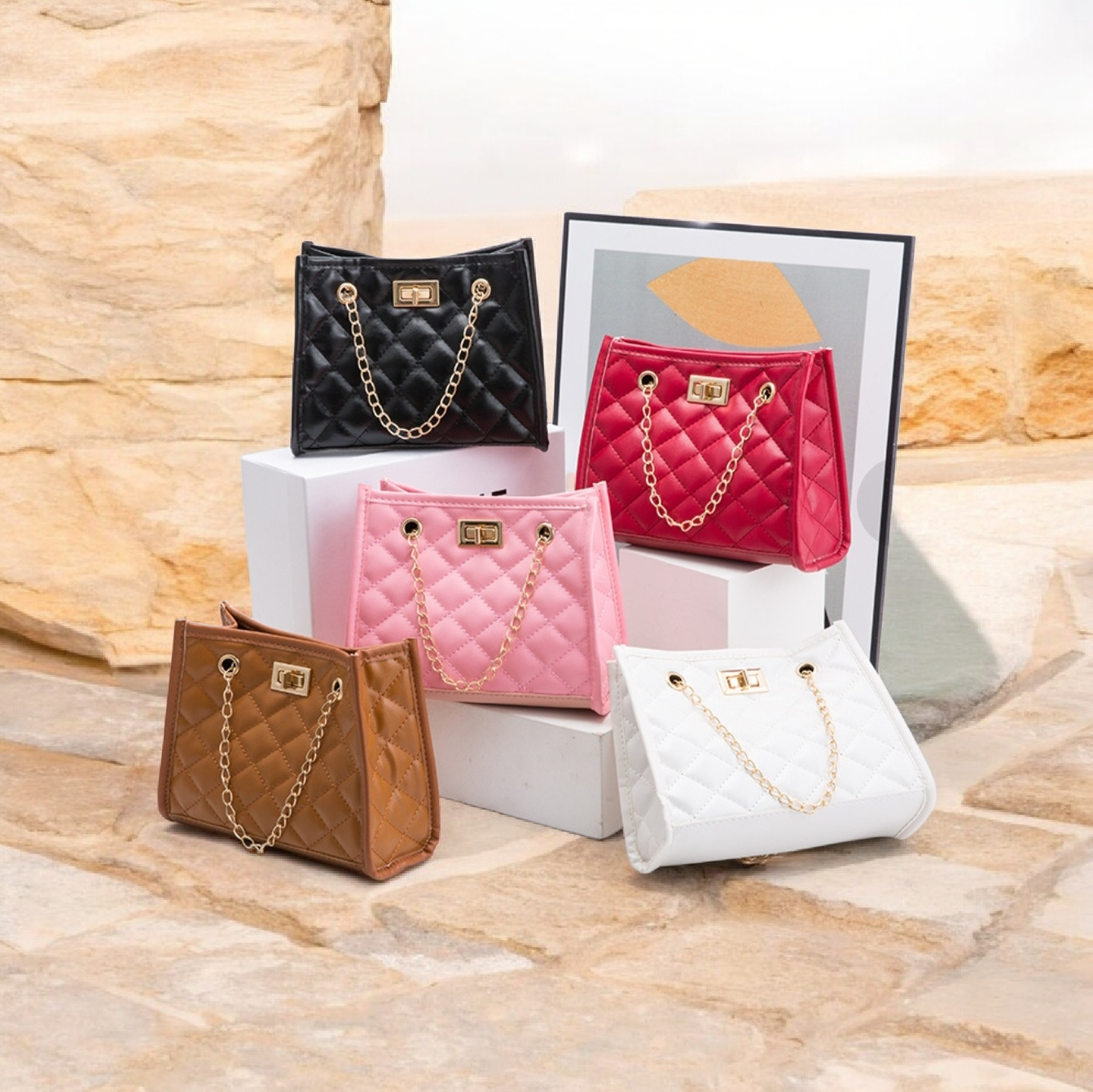 All season leather pu shoulder bag !