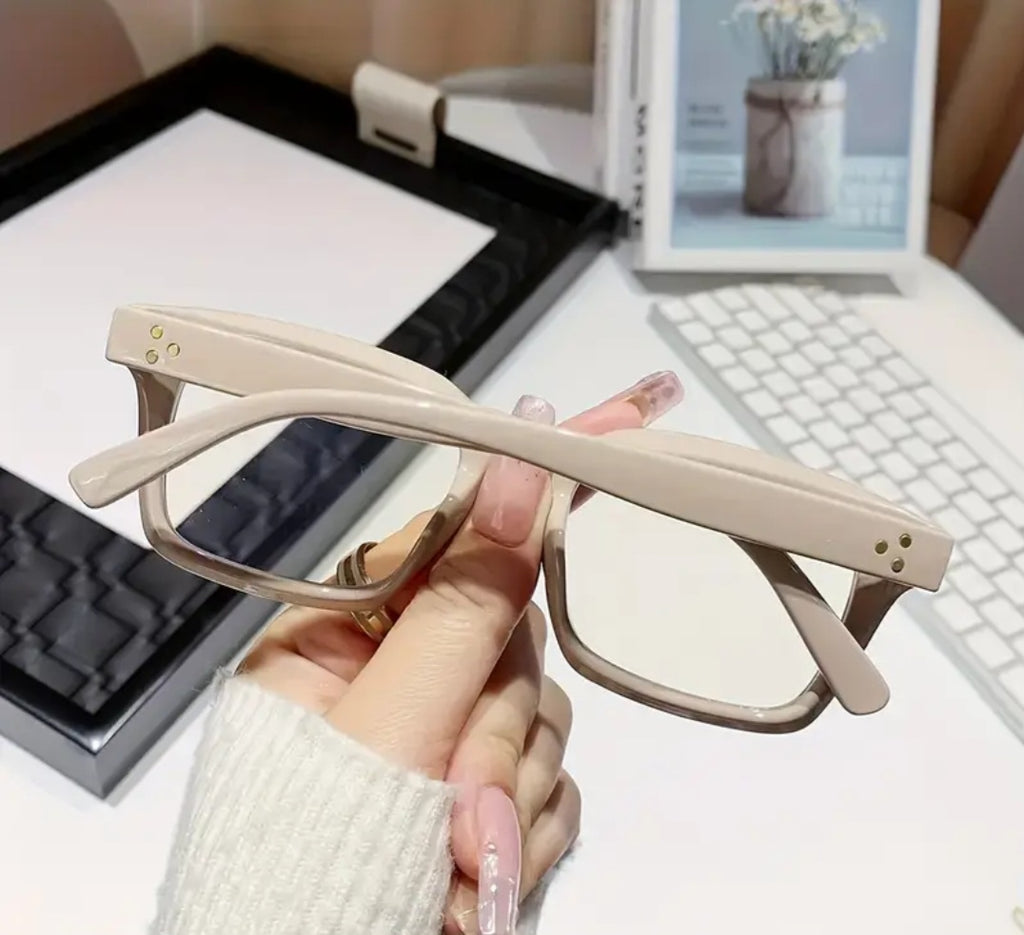 Stylish sassy & classy Eyewear