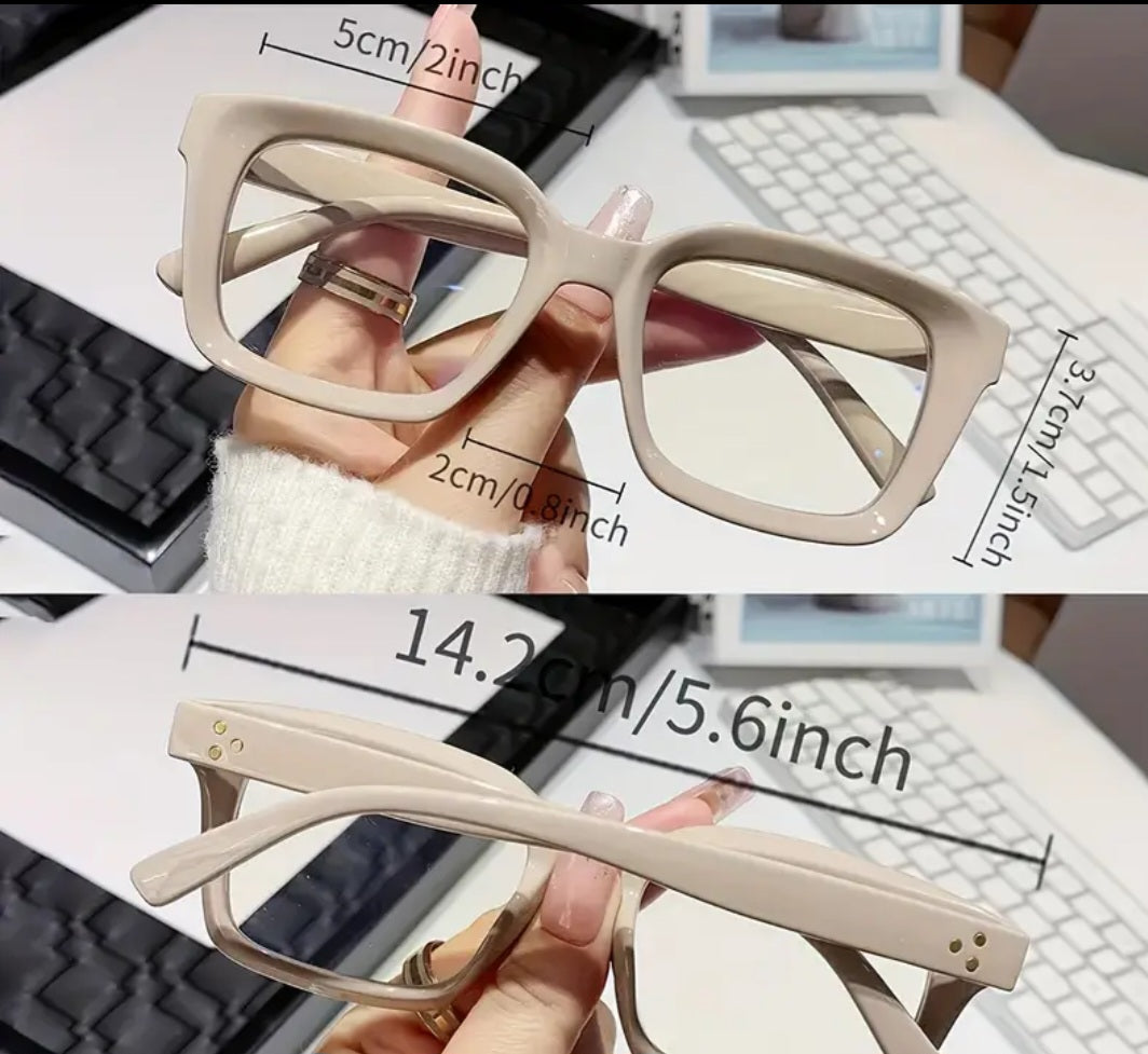 Stylish sassy & classy Eyewear