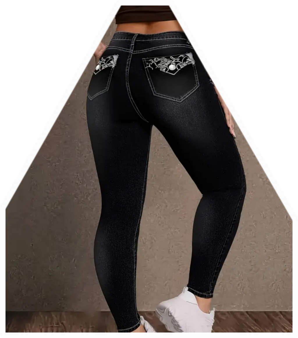 skinny yet curvy denim pants