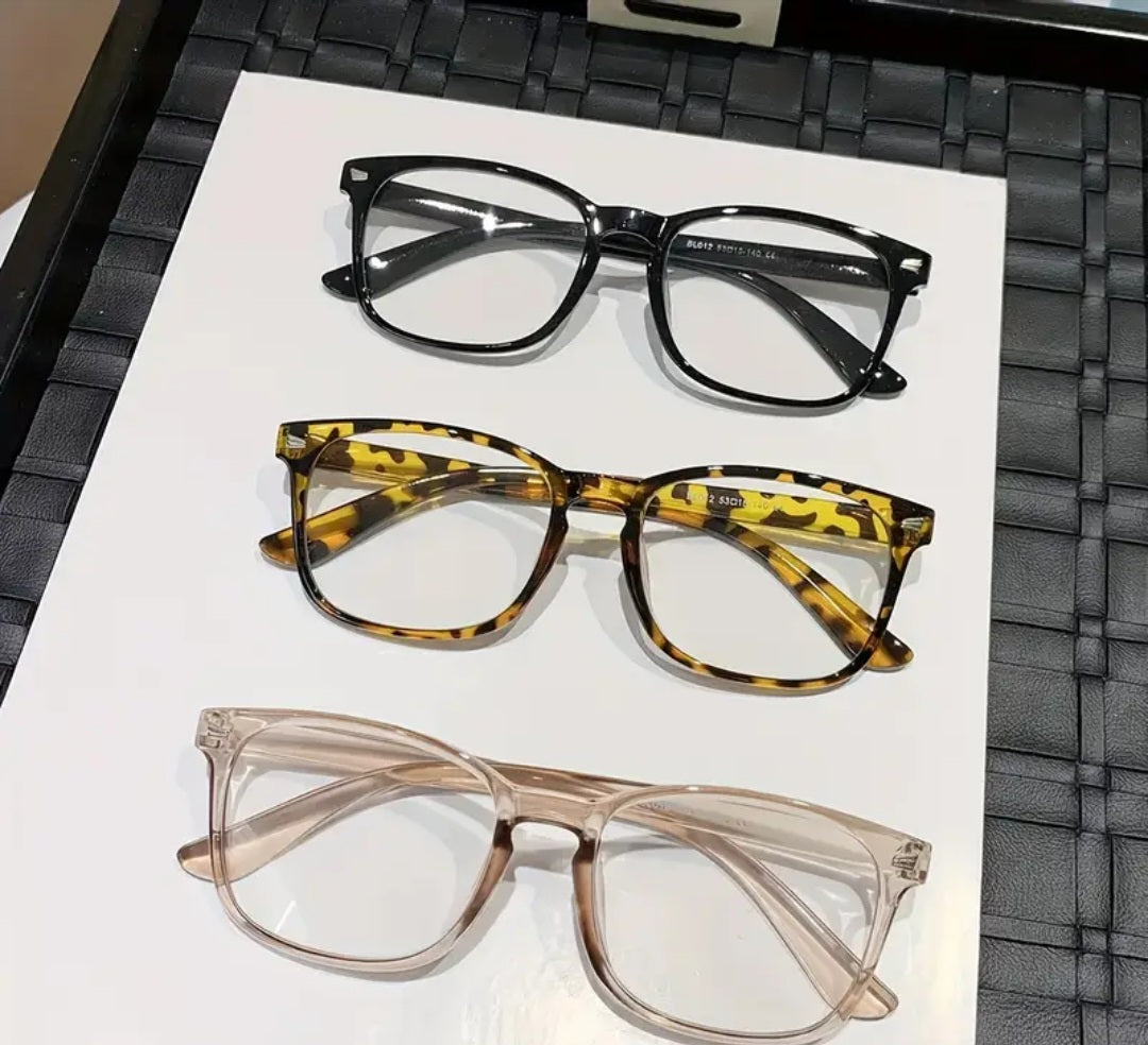 Stylish sassy & classy Eyewear